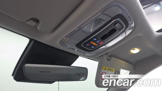 Hyundai Kona Electric (SX2) Long Range Premium 2024 — фото 34