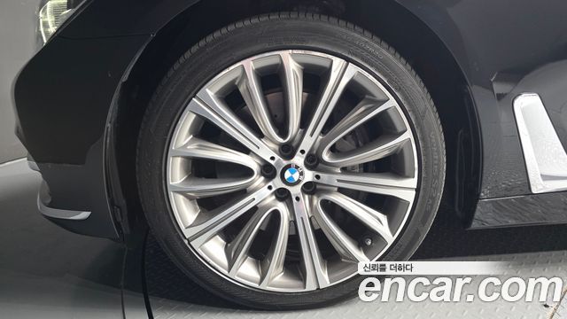 BMW 7 Series (G11) 750Li xDrive Prestige 2016 — фото 5