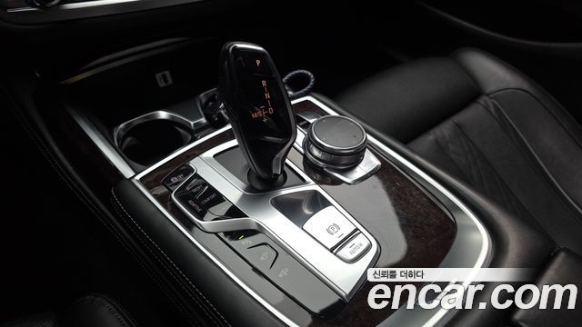 BMW 7 Series (G11) 750Li xDrive Prestige 2016 — фото 9