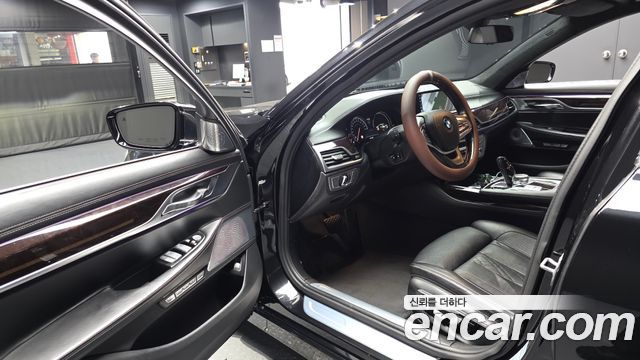 BMW 7 Series (G11) 750Li xDrive Prestige 2016 — фото 10