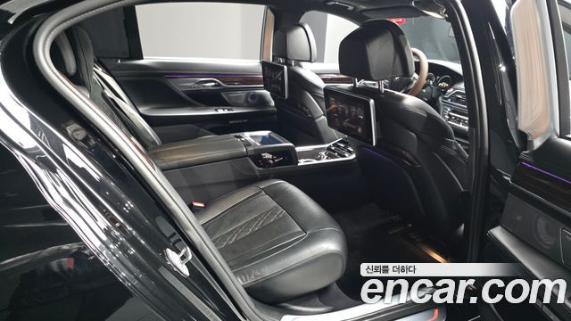 BMW 7 Series (G11) 750Li xDrive Prestige 2016 — фото 11