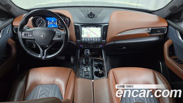 Maserati Levante 3.0 AWD GranLusso 2021 — фото 7
