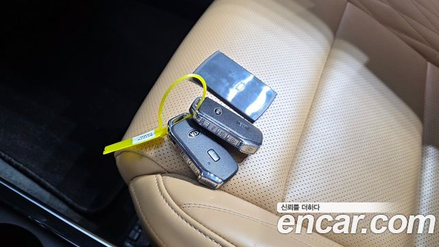 Kia K7 Premier Hybrid Signature 2020 — фото 16