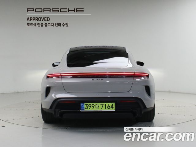 Porsche Taycan Turbo S 2025 — фото 4