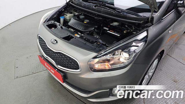 Kia Carens 2.0 LPi Luxury 2014 — фото 6