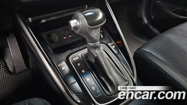 Kia Carens 2.0 LPi Luxury 2014 — фото 9