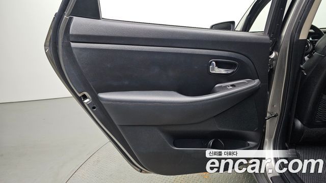 Kia Carens 2.0 LPi Luxury 2014 — фото 31