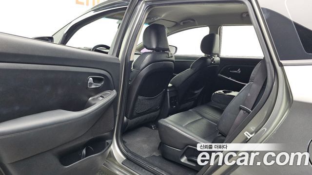 Kia Carens 2.0 LPi Luxury 2014 — фото 32