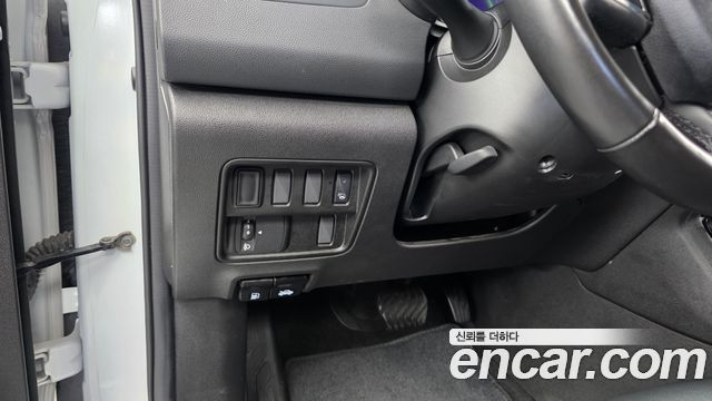 Renault Korea QM6 2.0 LPe LE 2WD 2024 — фото 16
