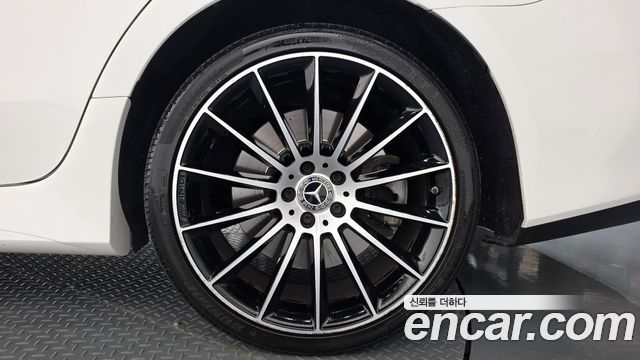 Mercedes-Benz CLS-Class (C257) CLS450 4MATIC AMG Line 2020 — фото 21