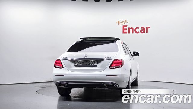 Mercedes-Benz E-Class (W213) E300 4MATIC Exclusive 2019 — фото 4