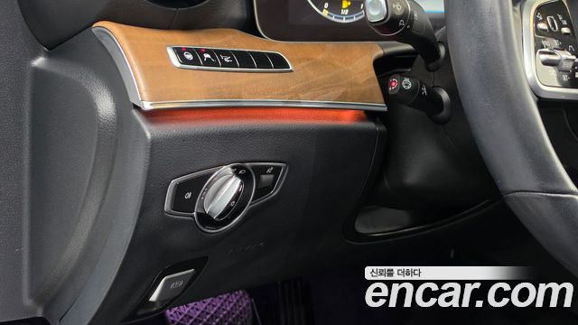 Mercedes-Benz E-Class (W213) E300 4MATIC Exclusive 2019 — фото 17