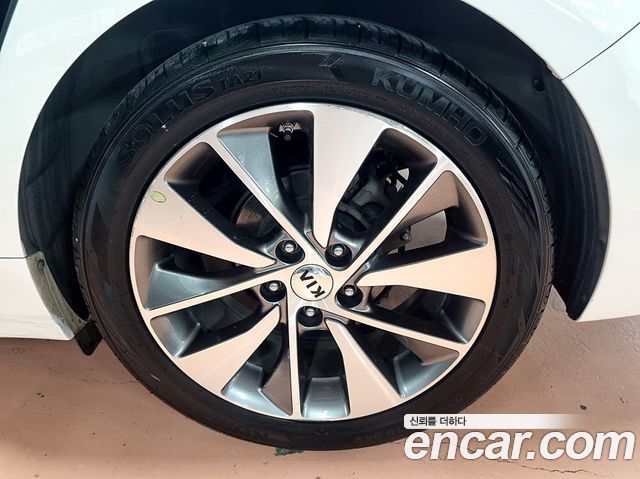 Kia K5 (II) 2.0 MX Prestige 2016 — фото 47
