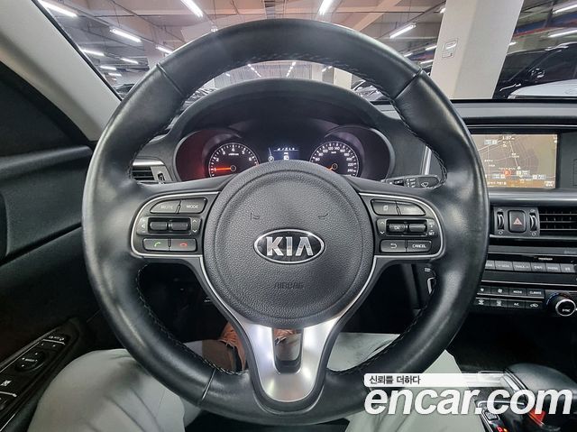 Kia K5 (II) 2.0 MX Prestige 2016 — фото 52