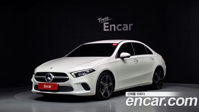 Mercedes-Benz A-Class (W177) A250 4MATIC Sedan