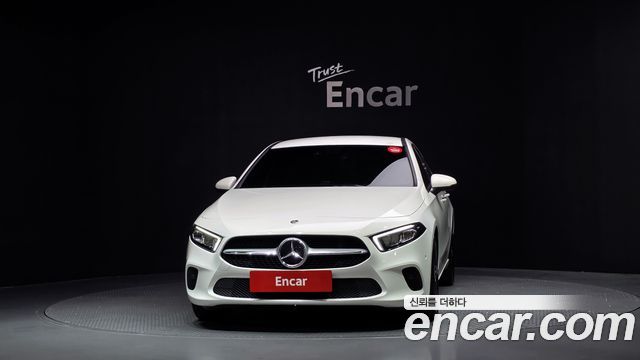 Mercedes-Benz A-Class (W177) A250 4MATIC Sedan 2020 — фото 3