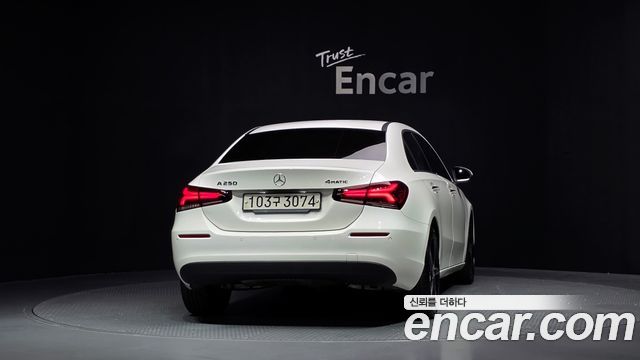 Mercedes-Benz A-Class (W177) A250 4MATIC Sedan 2020 — фото 4