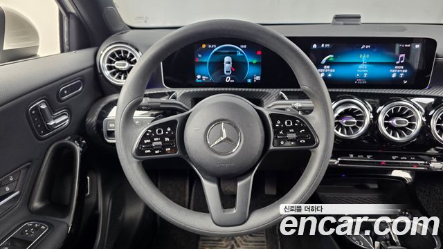 Mercedes-Benz A-Class (W177) A250 4MATIC Sedan 2020 — фото 13