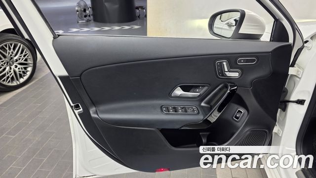 Mercedes-Benz A-Class (W177) A250 4MATIC Sedan 2020 — фото 24