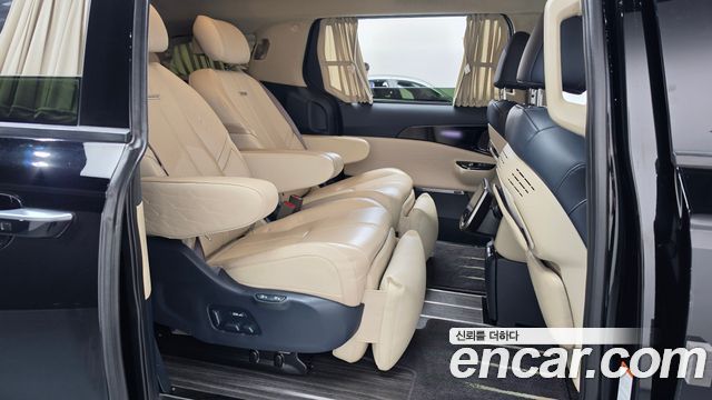 Kia Carnival (IV) Gasoline 9-seater Limousine(Special vehicle) 2022 — фото 11