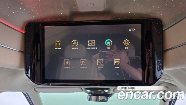 Kia Carnival (IV) Gasoline 9-seater Limousine(Special vehicle) 2022 — фото 18