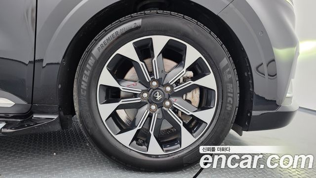 Kia Carnival (IV) Gasoline 9-seater Limousine(Special vehicle) 2022 — фото 21