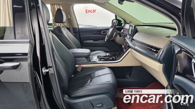 Kia Carnival (IV) Gasoline 9-seater Limousine(Special vehicle) 2022 — фото 26