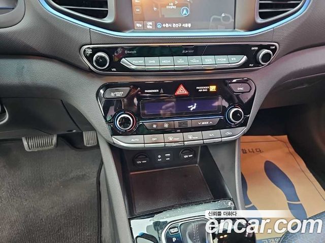 Hyundai Ioniq Hybrid I 2016 — фото 9
