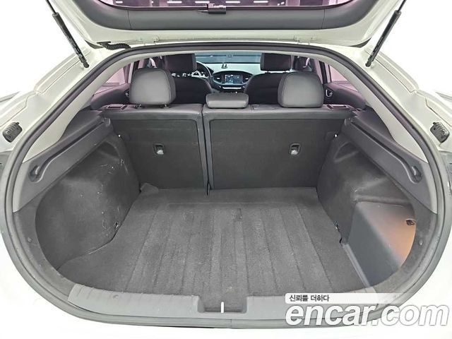 Hyundai Ioniq Hybrid I 2016 — фото 21