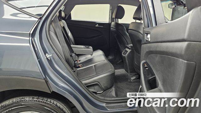 Hyundai Tucson Gasoline 1.6 turbo 2WD Modern 2019 — фото 11