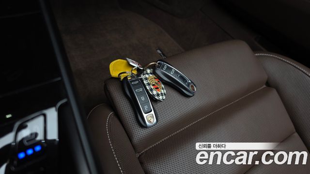 Porsche 911 (992) Carrera 4 GTS Cabriolet 2022 — фото 19