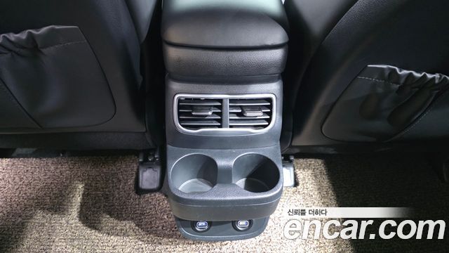 Hyundai Santa Fe HEV 1.6 2WD Exclusive 2023 — фото 33