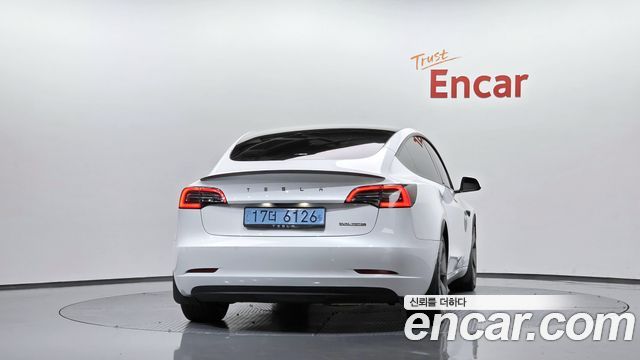 Tesla Model 3 Long Range AWD 2022 — фото 4