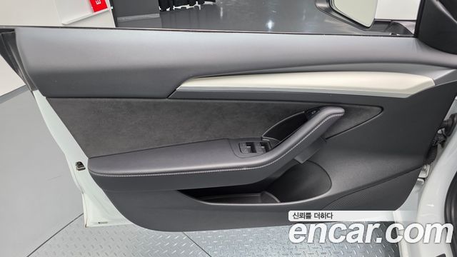 Tesla Model 3 Long Range AWD 2022 — фото 30