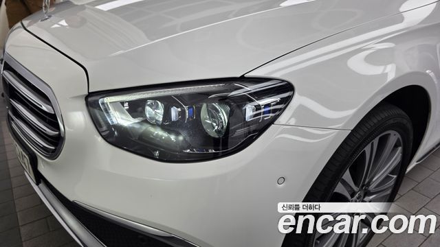 Mercedes-Benz E-Class (W213) E350 4MATIC Exclusive 2023 — фото 22
