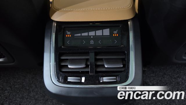 Volvo XC90 (II) B6 Ultimate Bright 2023 — фото 38