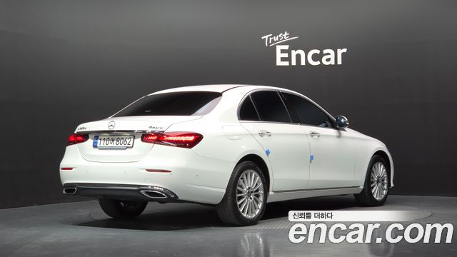 Mercedes-Benz E-Class (W213) E220d 4MATIC Exclusive 2023 — фото 2