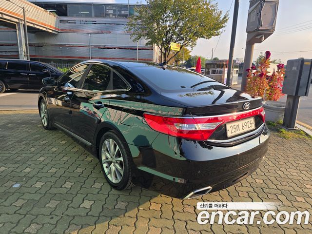 Hyundai Grandeur (HG) HG300 Premium 2015 — фото 22