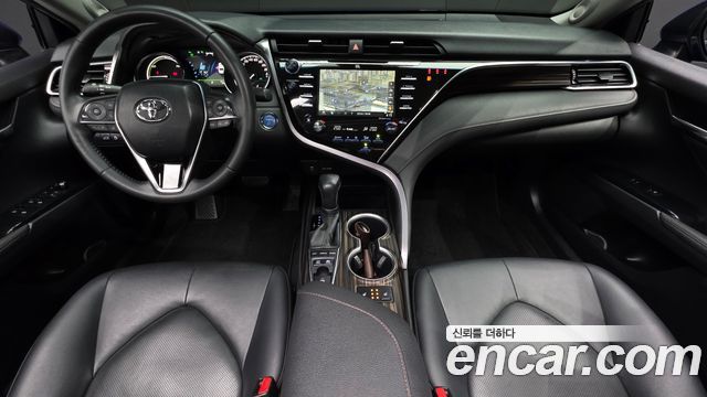 Toyota Camry (XV70) 2.5 XLE Hybrid 2018 — фото 7