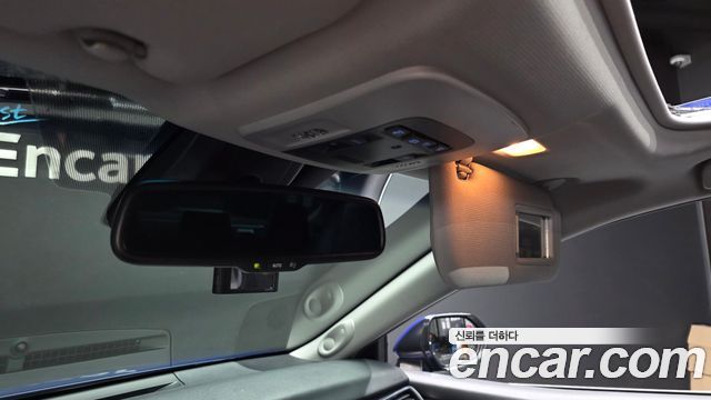 Toyota Camry (XV70) 2.5 XLE Hybrid 2018 — фото 32