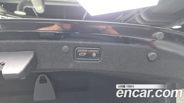 Hyundai Grandeur (IG) 3.3 Celebrity 2019 — фото 36