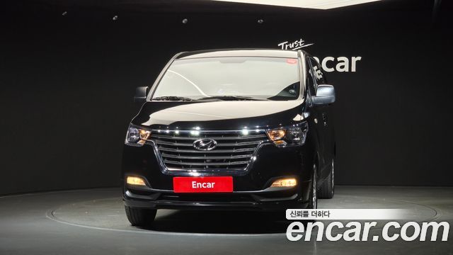 Hyundai Grand Starex Van 5-Seater Modern 2020 — фото 3