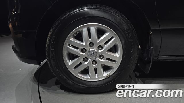 Hyundai Grand Starex Van 5-Seater Modern 2020 — фото 5