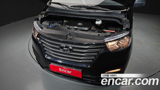 Hyundai Grand Starex Van 5-Seater Modern 2020 — фото 6