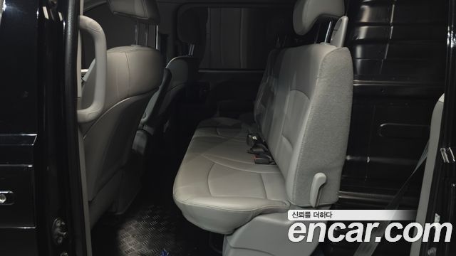 Hyundai Grand Starex Van 5-Seater Modern 2020 — фото 12