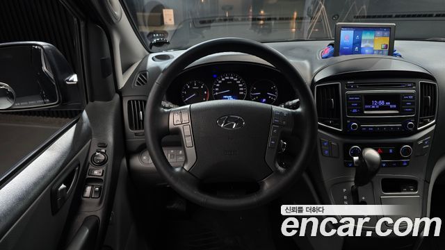 Hyundai Grand Starex Van 5-Seater Modern 2020 — фото 13