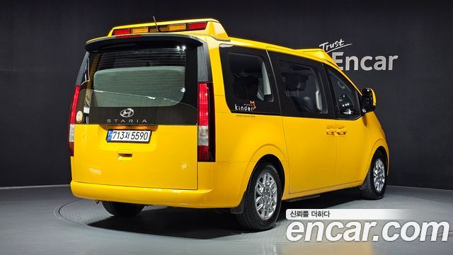 Hyundai Staria L3.5  Kinder Safety Car 15-Seater 2023 — фото 2