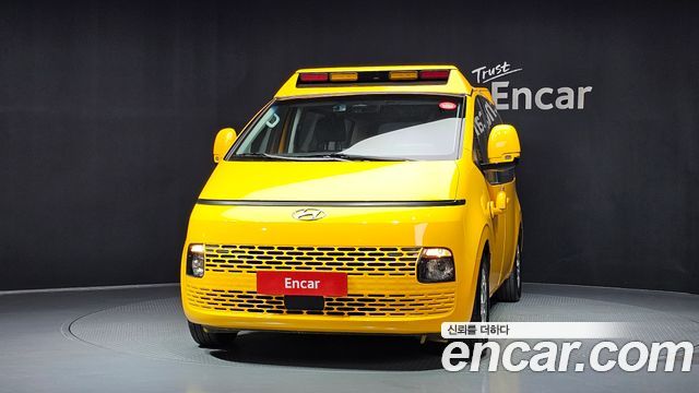 Hyundai Staria L3.5  Kinder Safety Car 15-Seater 2023 — фото 3