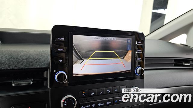 Hyundai Staria L3.5  Kinder Safety Car 15-Seater 2023 — фото 15