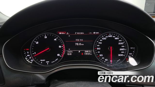 Audi A7 50 TDI Quattro Premium 4G 2016 — фото 8